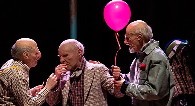 Immagine di scena @ Matteo Zigioli/teatrodellatosse.it