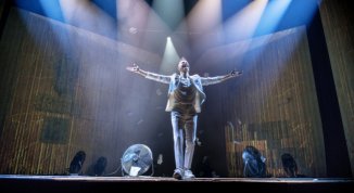 Arturo Brachetti in Solo: the legend of quick-change