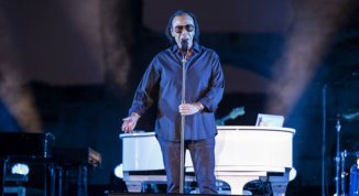 Antonello Venditti in concerto all'Inalpi Arena: scaletta e biglietti