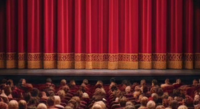 Teatro © gemini per mentelocale