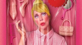 Tutta da aggiustare. Michela Andreozzi in scena al Teatro Serenissimo