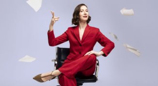 Out of Office, di e con Giorgia Fumo