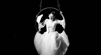 Storie di fate, ciliegie e cavalieri blu in scena al Teatro Garybaldi