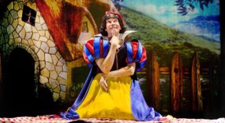 Solo, lo spettacolo di Arturo Bracchetti al Teatro Municipale