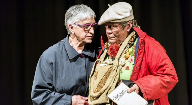 Le signore in giallo ©Orazio Lo Crasto, Sipario Strappato Communication