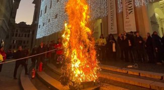 Confeugo a Genova 2025: falò di rami d'alloro, corteo e rievocazioni