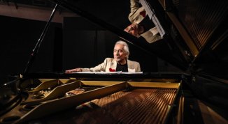 Natale in due modi diversi: Enrico Intra e Paolo Tomelleri in concerto