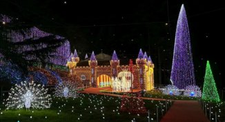 Lucine di Natale 2025 a Leggiuno: villaggio delle feste con mercatino e stand gastronomici