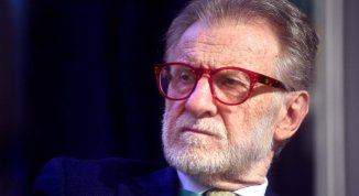 Habes, Haberis. Sei, solo se hai al Circolo dei Lettori