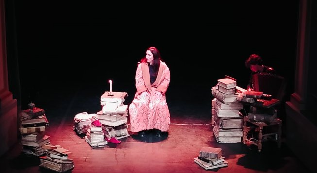 Arianna Scommegna in Canto di Natale