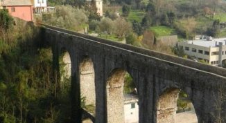 I presepi dell'Acquedotto Storico: escursione tra ponti canale e galleria della Rovinata