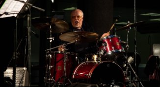 Ellade Bandini, incontro e set musicale a viadelcampo29rosso, tra ricordi e canzoni di Faber