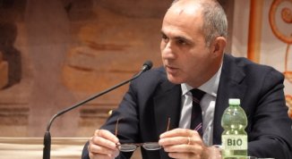 Alla mercè di un Dio cieco. Platone contro l'Oligarchia al Circolo dei Lettori