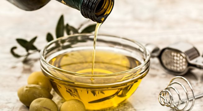 Olio extravergine d'oliva ©Stevepb - Pixabay