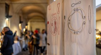 Natale nel Chiostro 2025, mercatino dell'artigianato e dell'enogastronomia