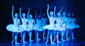 Russian Classical Ballet porta Il lago dei cigni al Teatro Alfieri di Asti
