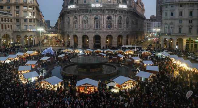 Mercatale in piazza De Ferrari ©Comune di Genova