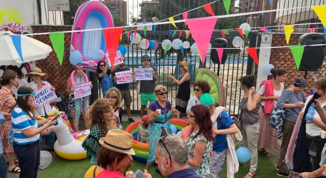 Il flash mob del 5 giugno 2025 per la riapertura della piscina Argelati