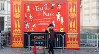 Teatrino di Natale in piazza Carlo Alberto