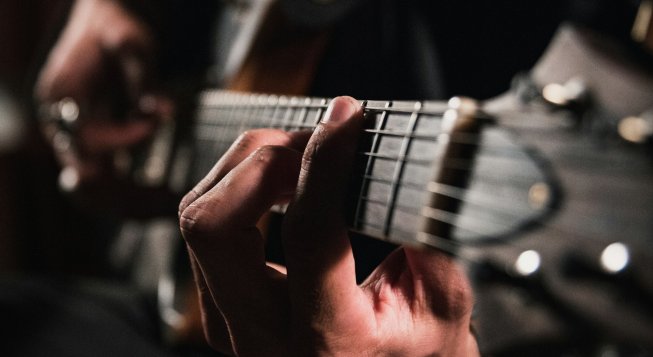 Chitarra © Joey Nicotra / Unsplash