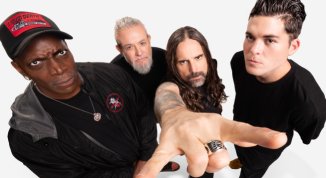 Sepultura in concerto - Celebrating Life Through Death (Final European Tour)
