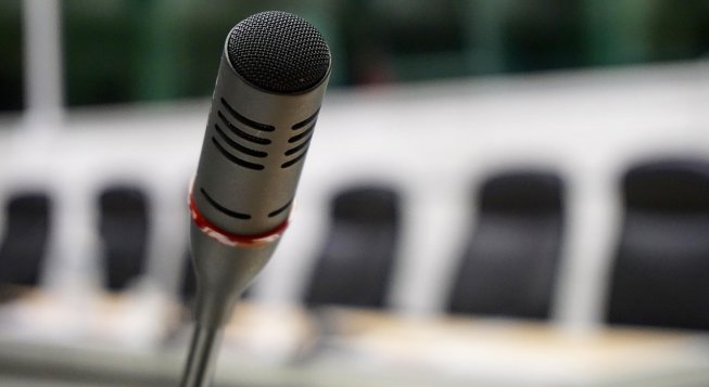 Conferenza ©fill - Pixabay