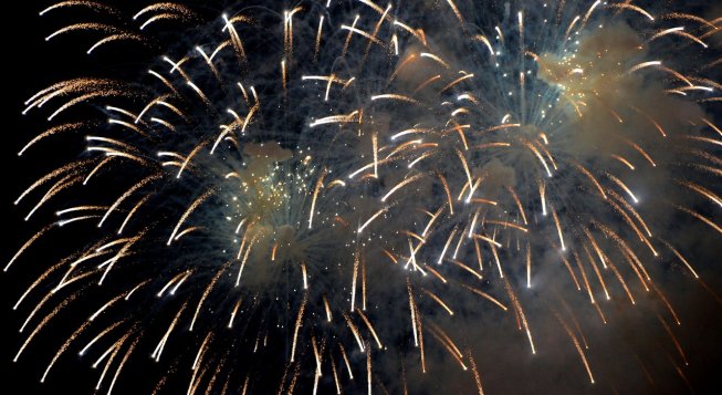 Fuochi d'artificio ©lsc2jesus - Pixabay