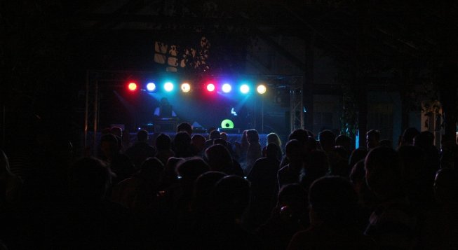 Discoteca ©Beeki - Pixabay