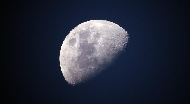 Luna ©Ponciano - Pixabay