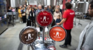 Birrificio Metzger, al via il calendario eventi 2026: tour urbani, degustazioni ed esperienze in borgo Rossini