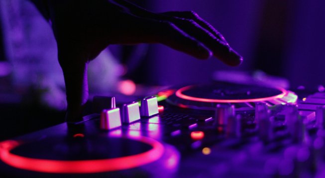 Dj set ©Pexels