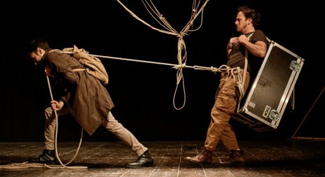 Foto di scena © teatrodellatosse.it