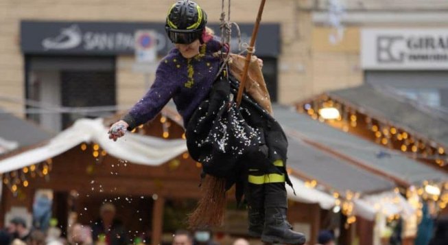 Befana a Matteotti ©facebook/genovamorethanthis