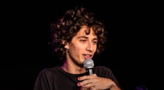 In cerca di attenzioni, stand-up comedy con Sandro Cappai, Francesco Fanucchi e Salvo Di Paola