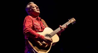 Tommy Emmanuel in concerto al Teatro Alfieri