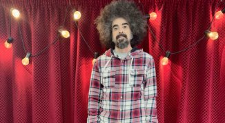 Caparezza in concerto al Flowers Festival