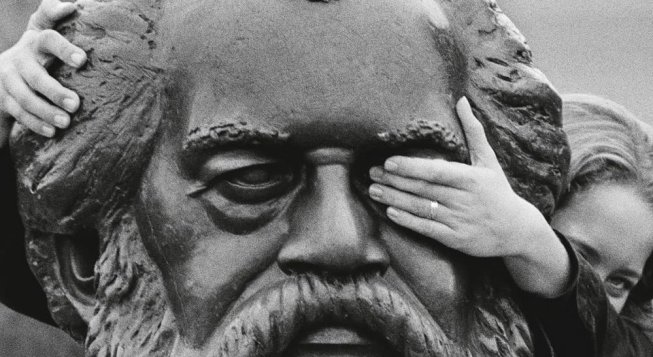 Alla luce dei fatti, copertina del libro di Mauro Galligani