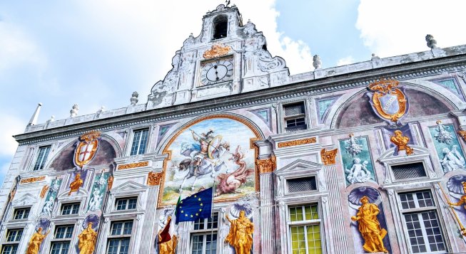 Palazzo San Giorgio a Genova ©IsaMarines - Pixabay