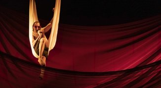 Nel guscio, con Marco Bonadei e la regia di Cristina Crippa