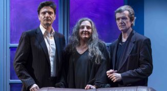 Lorenzo Flaherty in L'onorevole, il poeta e la signora