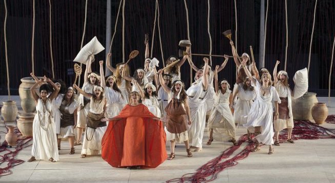 Lella Costa in Lisistrata © Maria Pia Ballarino