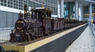 Da Milano a Bergamo, il treno di cioccolato più lungo del mondo: dove e quando vedere il Winter Games Express