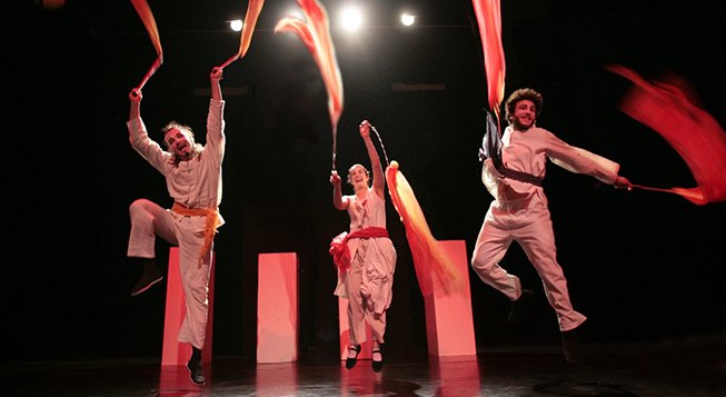 Foto di scena © teatrosocialecamogli.it
