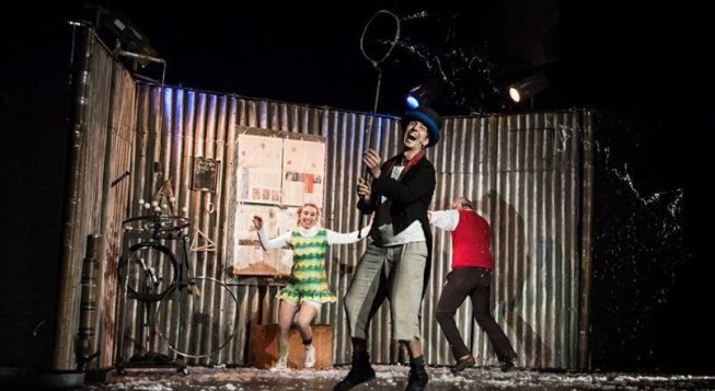 Peter Pan: una storia di pochi centimetri e piume