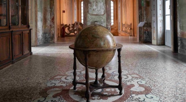 Villa Arconati, Biblioteca Busca