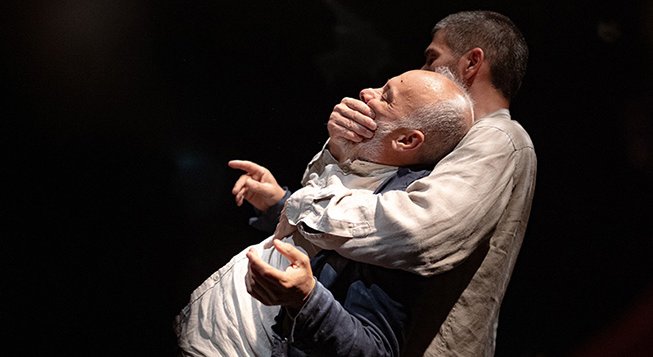 Foto di scena © teatrodellatosse.it