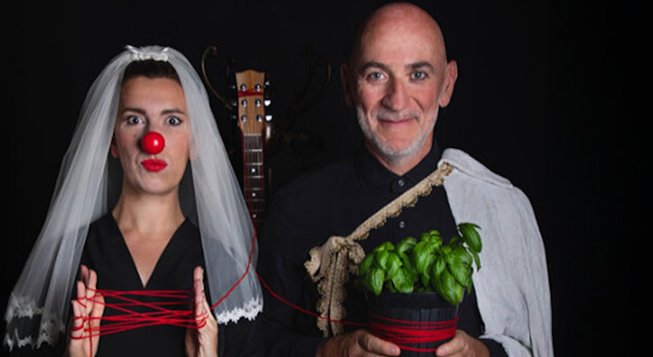 Foto di scena © teatrosocialecamogli.it