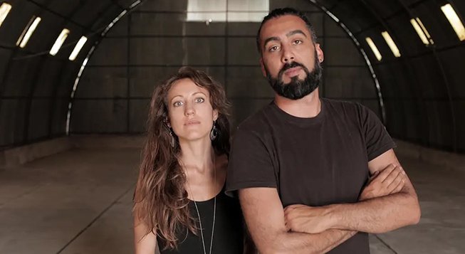 Elena Strada e Isabella Nefar - teatrosocialecamogli.it