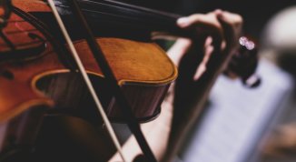 Orchestra Filarmonica di Bacau in concerto, con Cristian Sandrin, dirige Ovidiu Balan - Serate Musicali