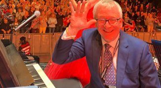 A night at the Freddie's opera con Mike Moran